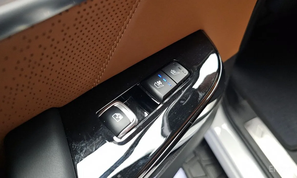 Фото 17 - Kia Mohave