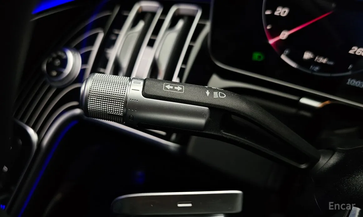 Фото 17 - Mercedes-Benz S-Class