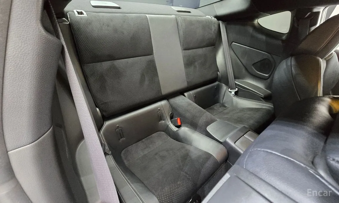 Фото 12 - Toyota 86