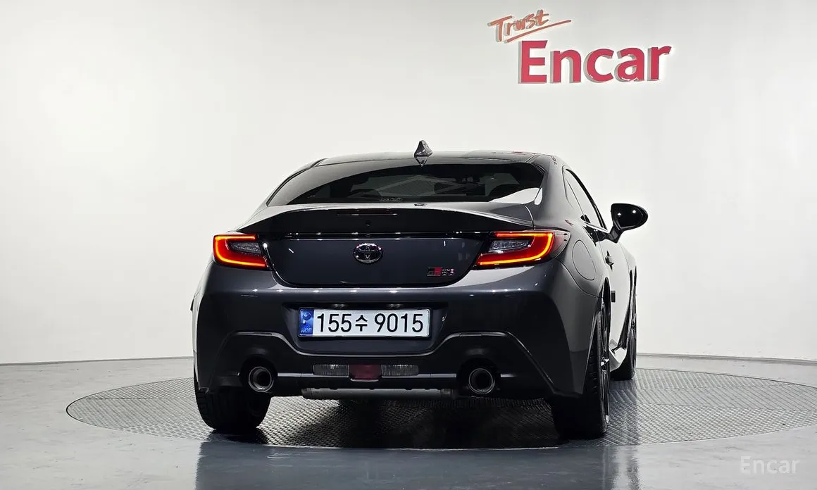 Фото 4 - Toyota 86