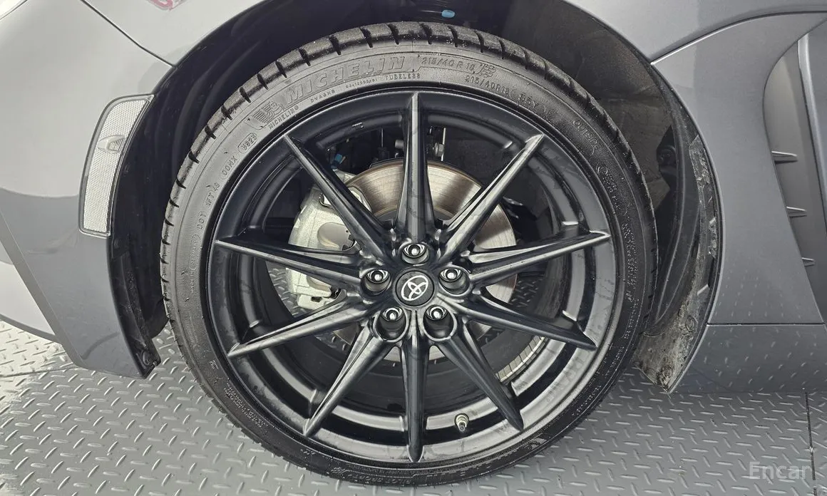 Фото 5 - Toyota 86