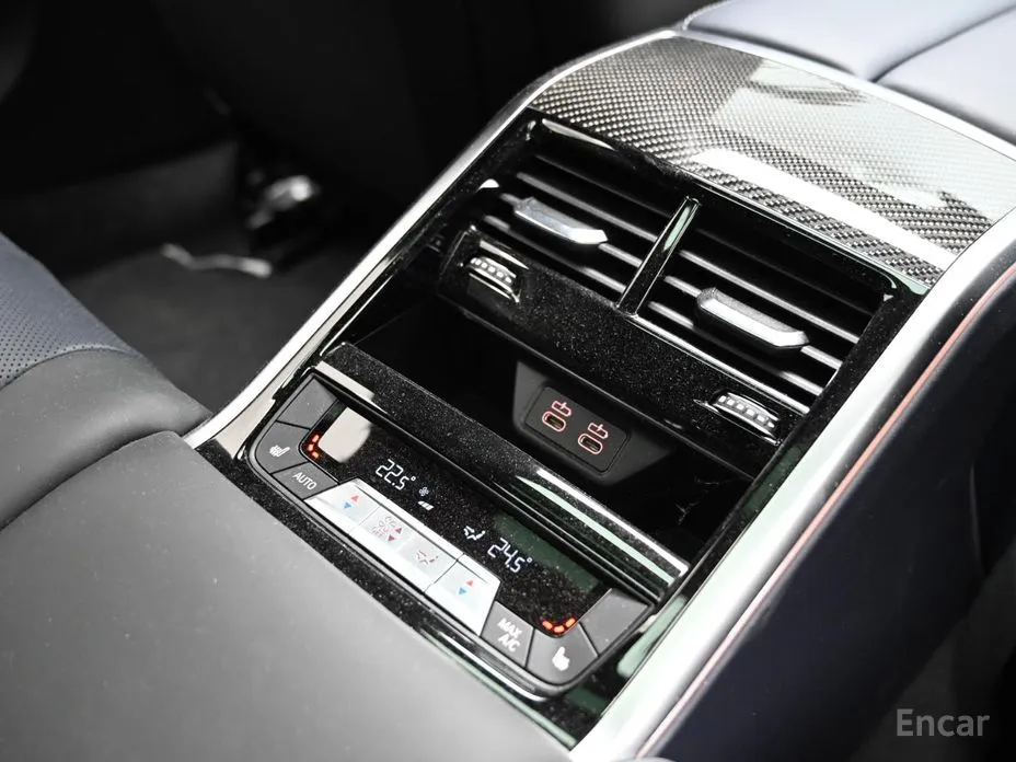 Фото 16 - BMW 8 Series