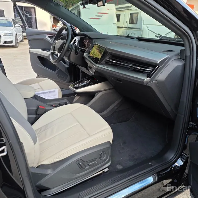 Фото 10 - Audi Q4 e-tron