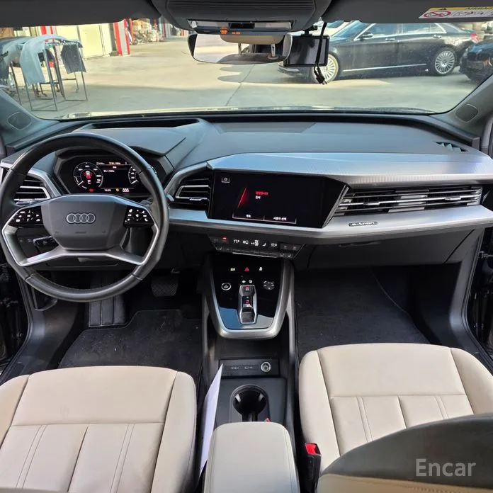 Фото 11 - Audi Q4 e-tron