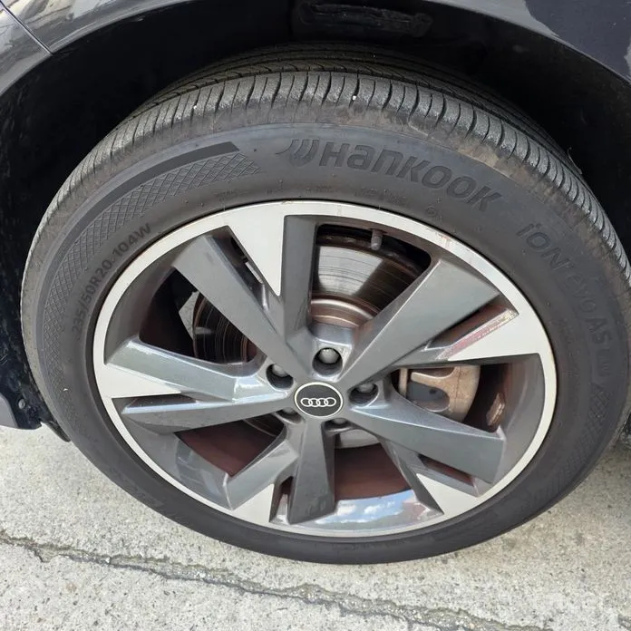 Фото 17 - Audi Q4 e-tron