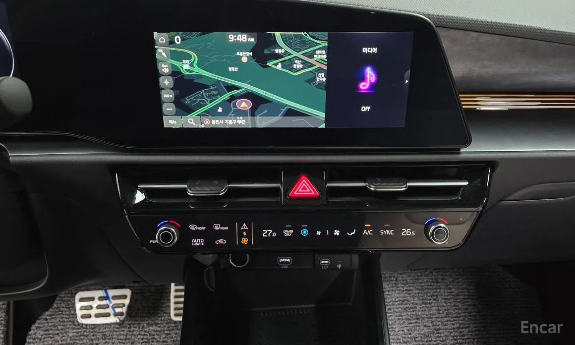 Фото 14 - Kia Niro