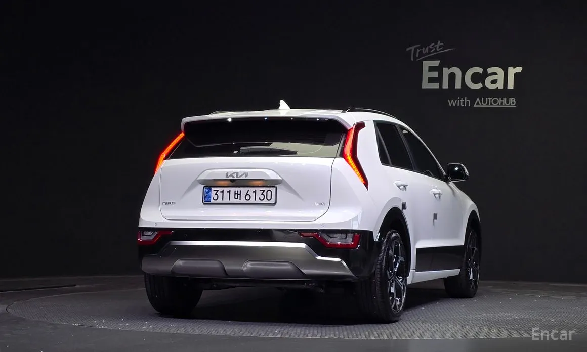 Фото 4 - Kia Niro