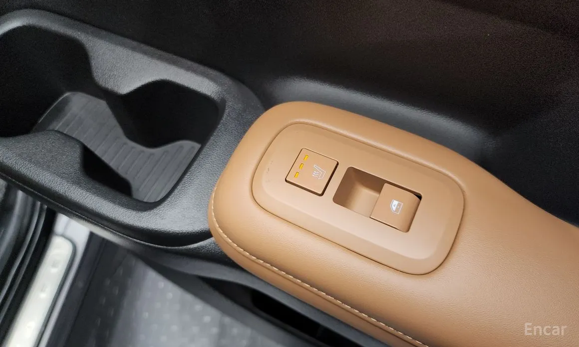 Фото 19 - Hyundai Santa Fe