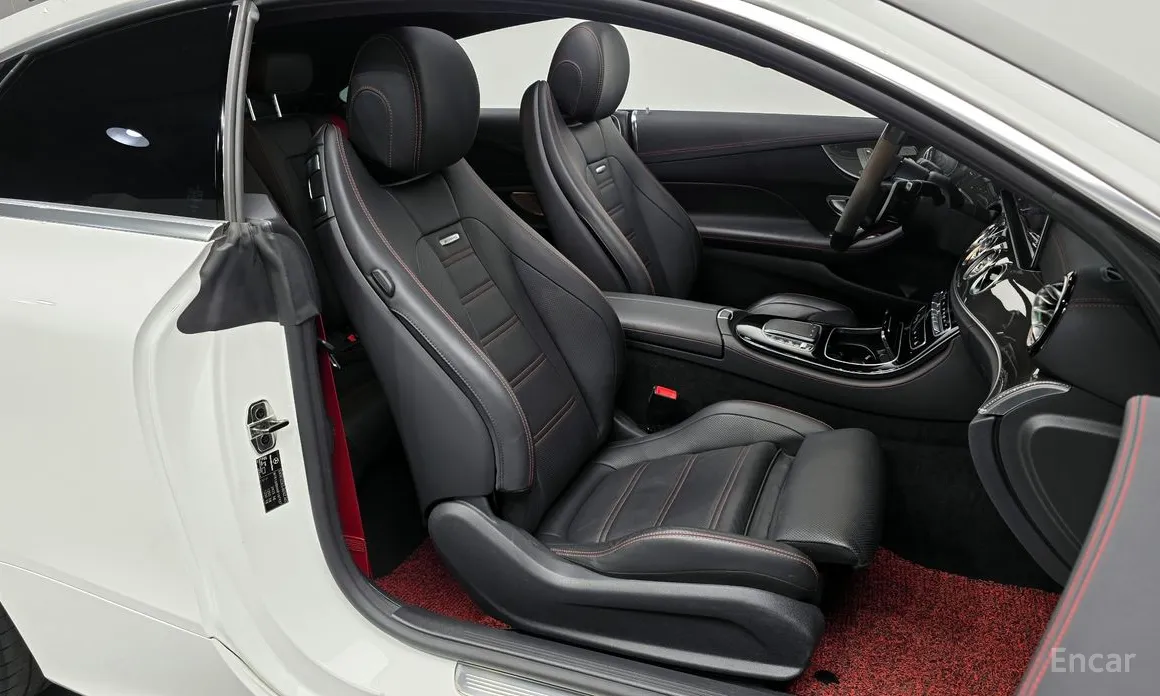 Фото 10 - Mercedes-Benz E-Class