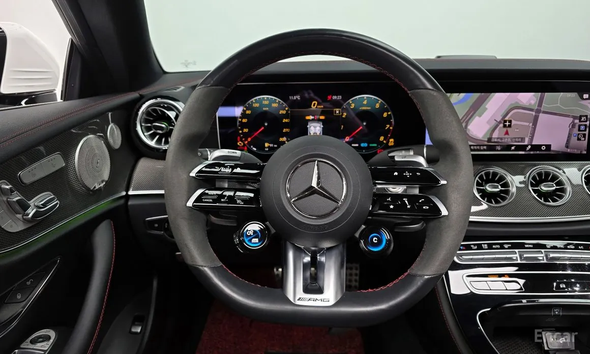 Фото 13 - Mercedes-Benz E-Class