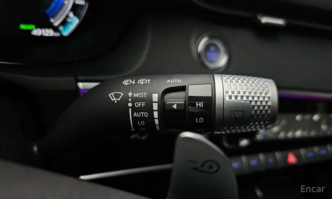 Фото 18 - Genesis GV70