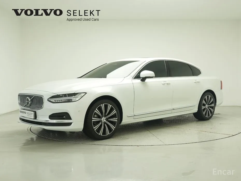 Фото 1 - Volvo S90