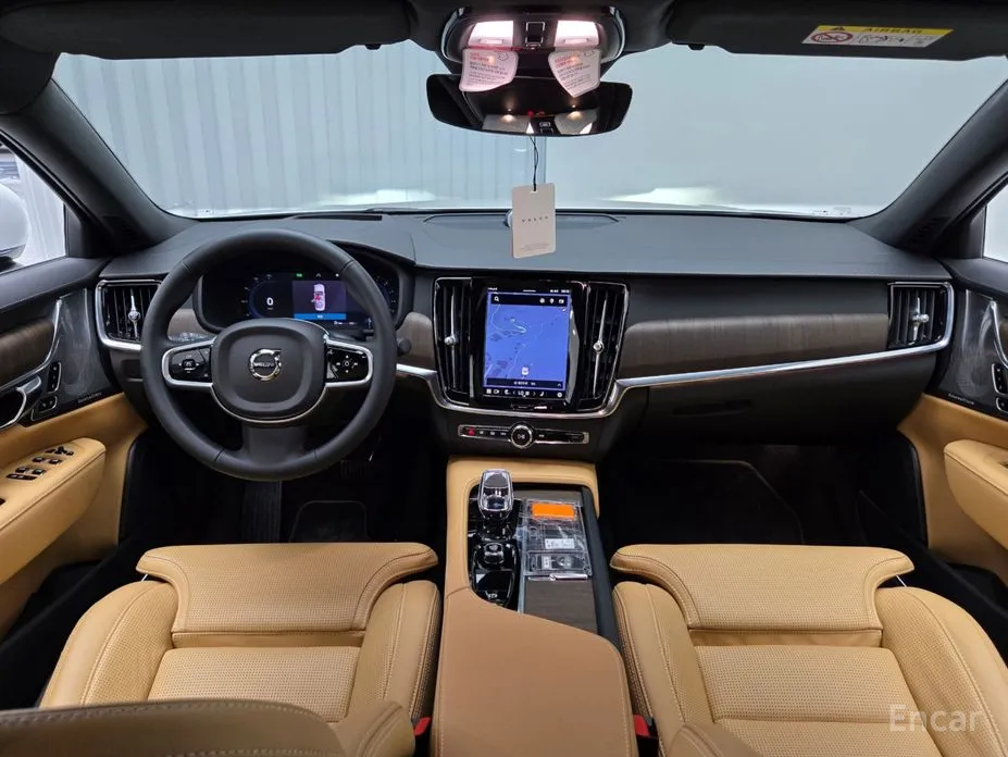 Фото 19 - Volvo S90