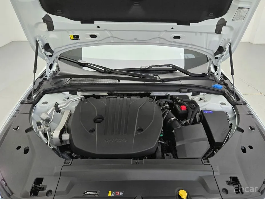 Фото 6 - Volvo S90