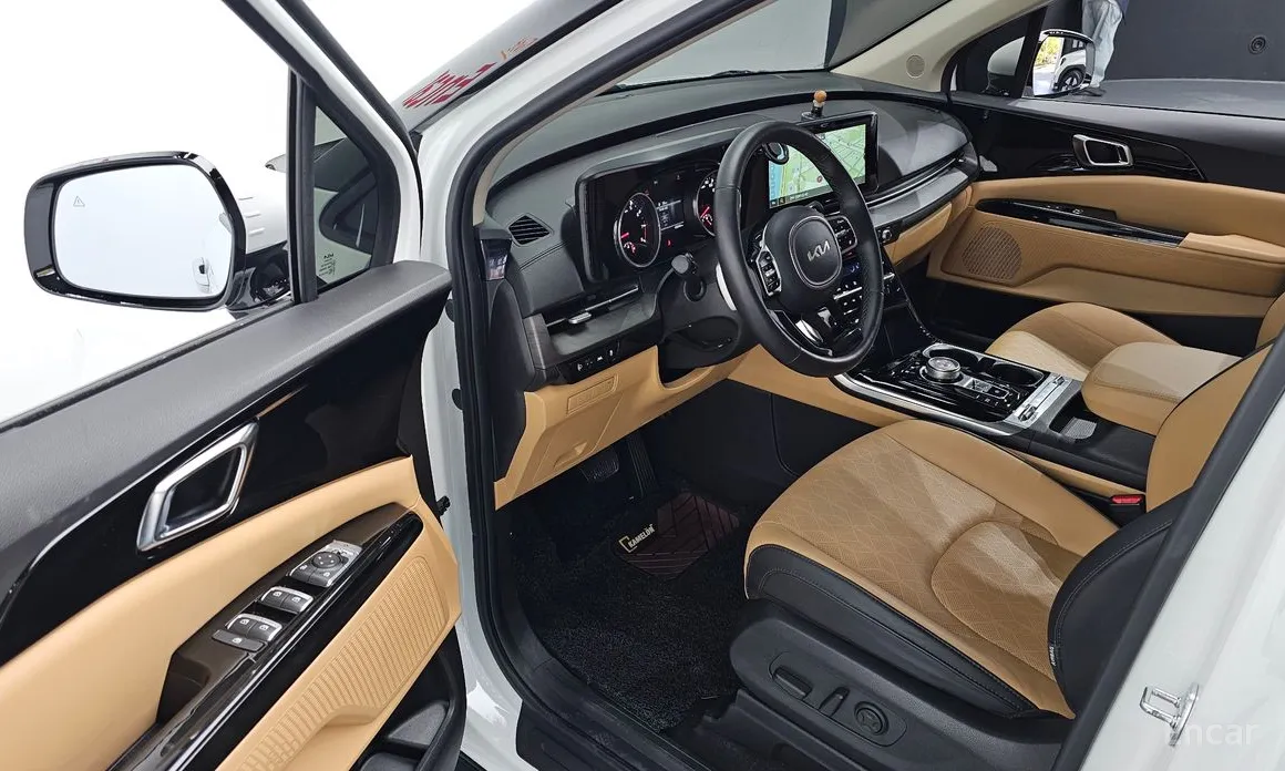 Фото 11 - Kia Carnival