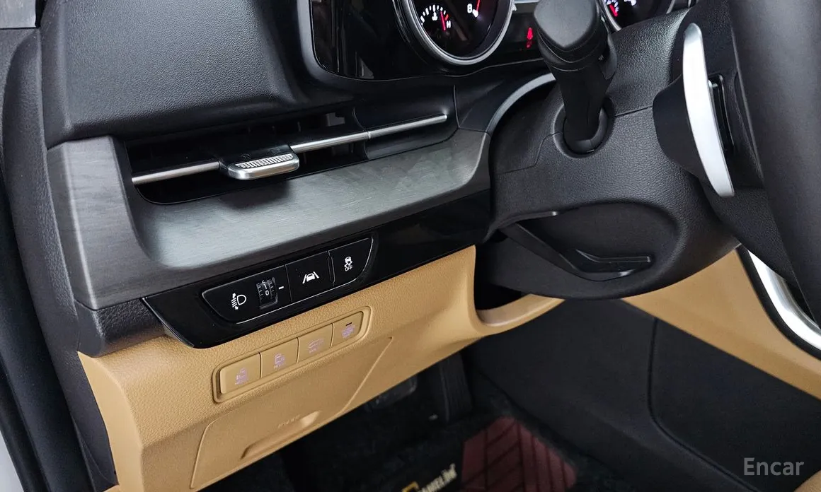 Фото 17 - Kia Carnival