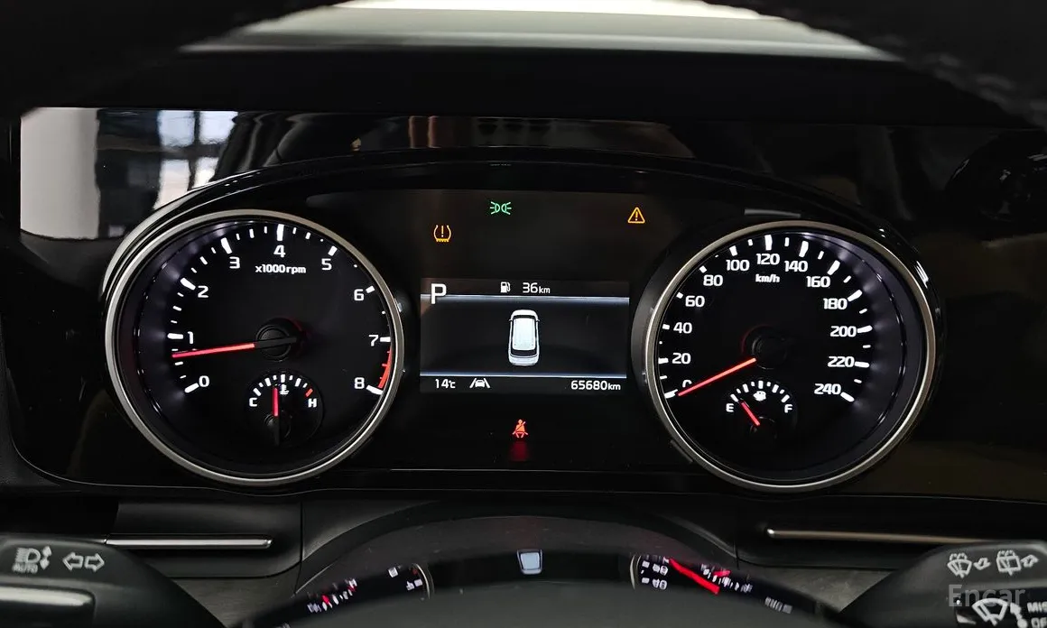 Фото 8 - Kia Carnival