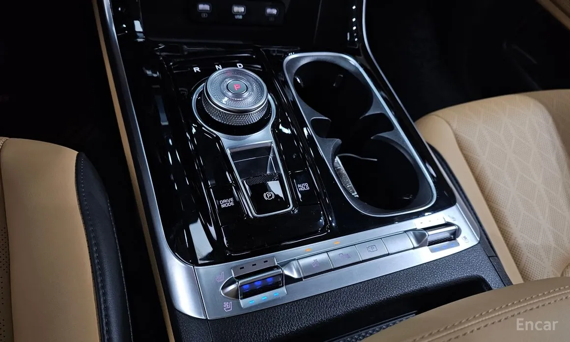 Фото 9 - Kia Carnival