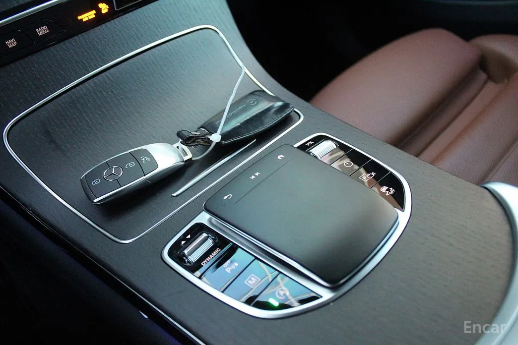 Фото 11 - Mercedes-Benz GLC-Class