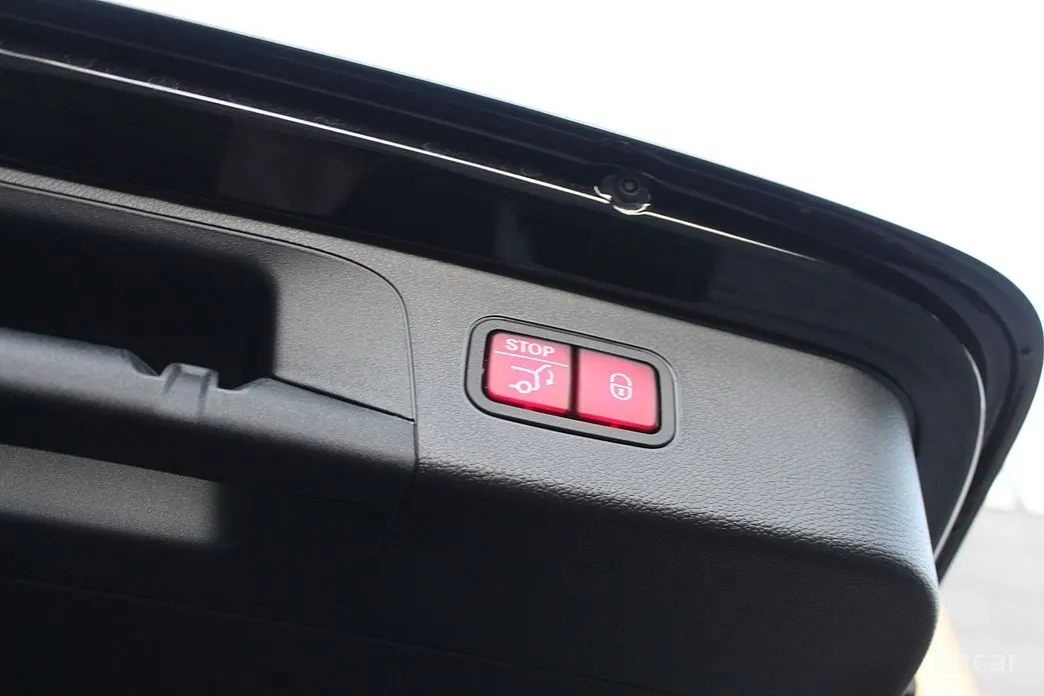 Фото 17 - Mercedes-Benz GLC-Class