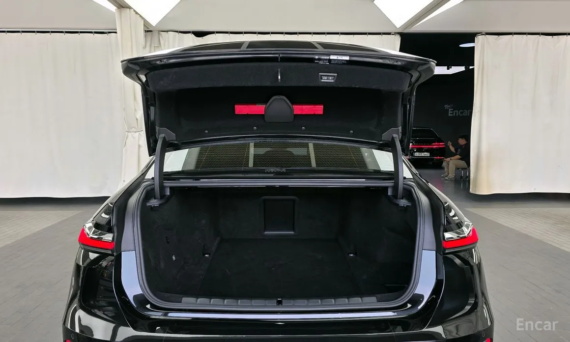 Фото 20 - BMW i7