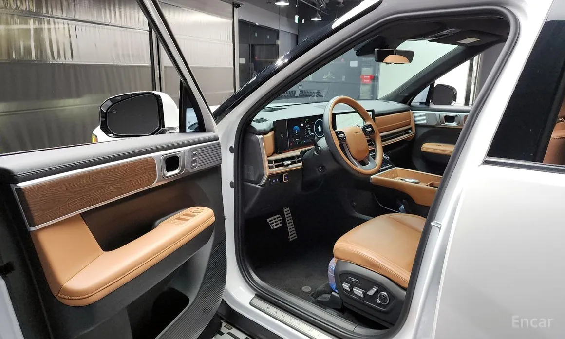 Фото 10 - Hyundai Santa Fe