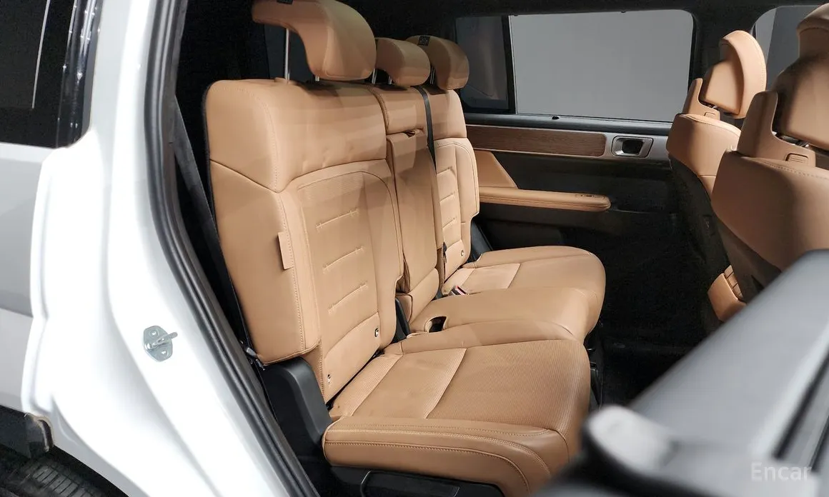 Фото 12 - Hyundai Santa Fe