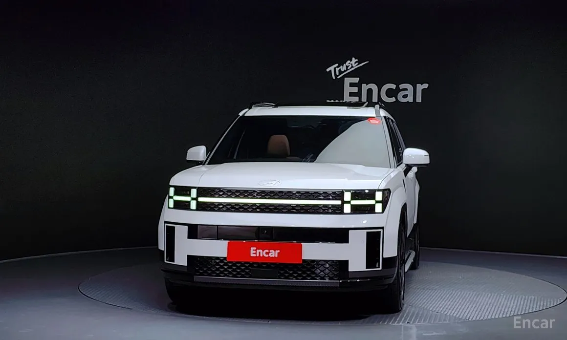 Фото 3 - Hyundai Santa Fe