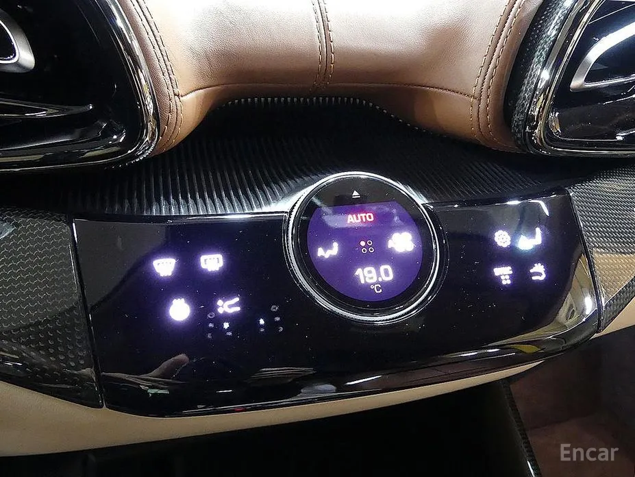 Фото 13 - Ferrari Purosangue