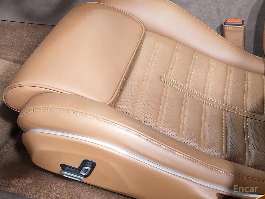 Фото 16 - Ferrari Purosangue