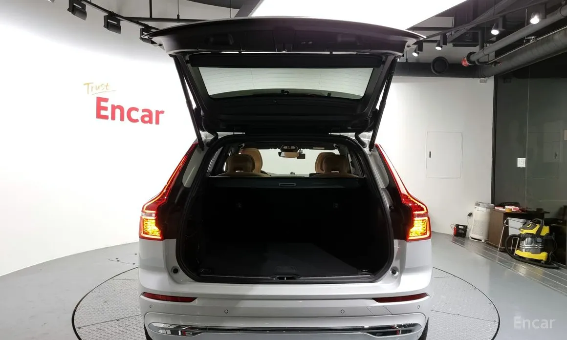 Фото 20 - Volvo XC60