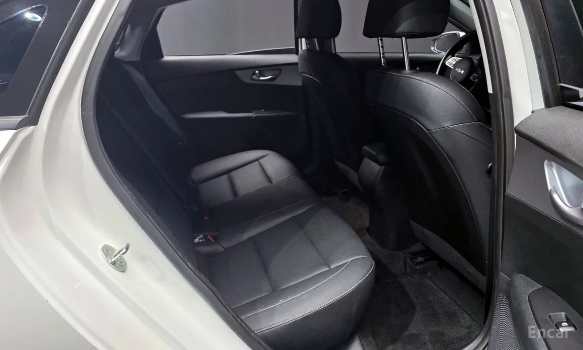 Фото 12 - Kia K3