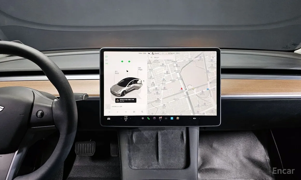 Фото 14 - Tesla Model 3