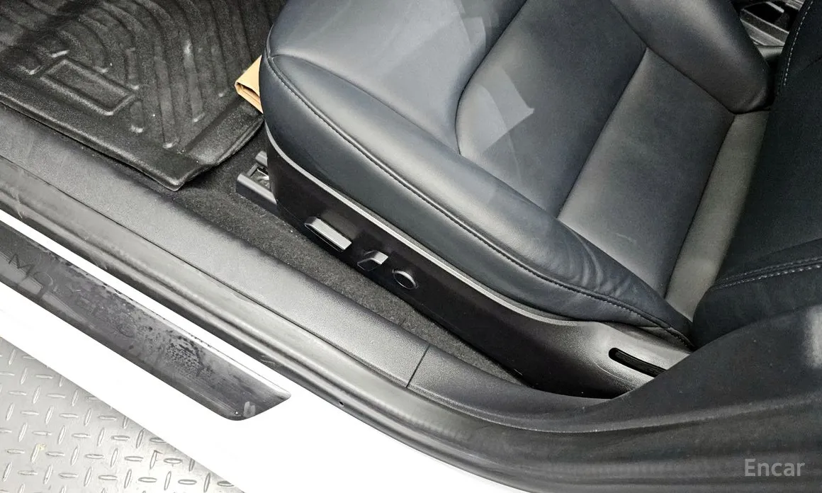 Фото 19 - Tesla Model 3