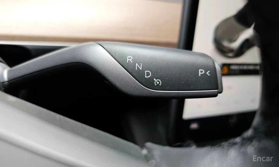 Фото 9 - Tesla Model 3