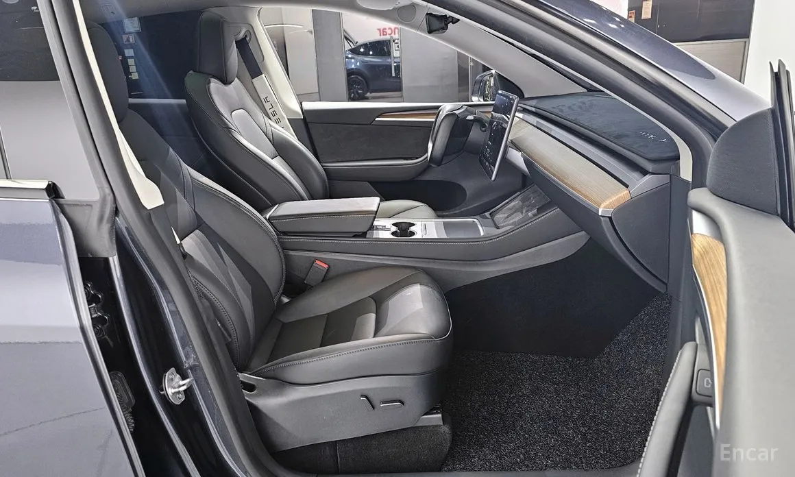 Фото 11 - Tesla Model Y