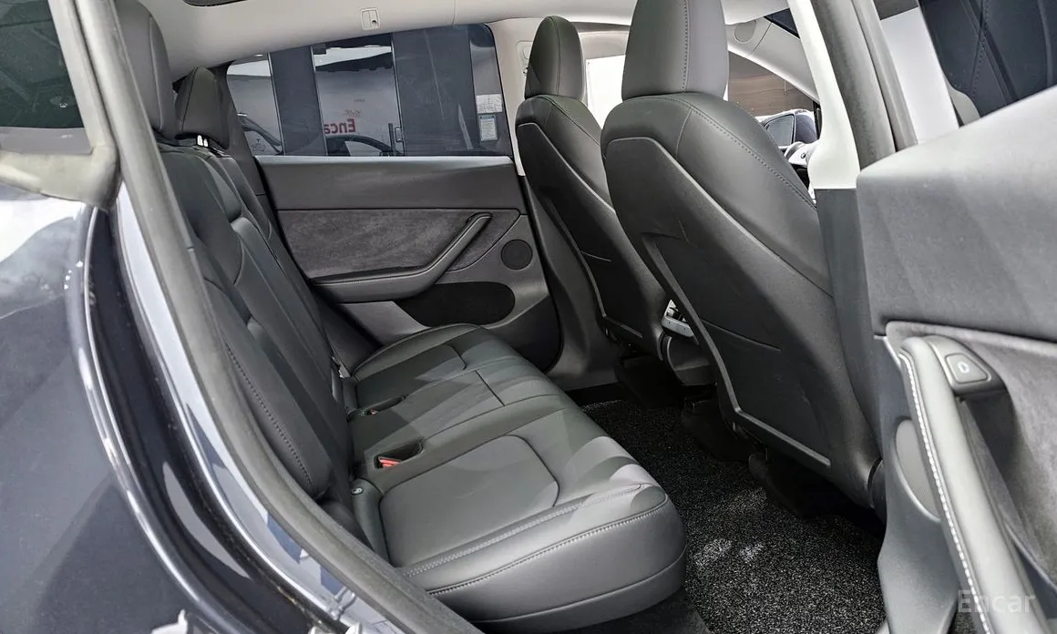 Фото 12 - Tesla Model Y