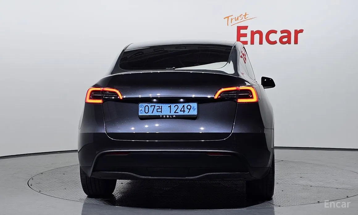 Фото 4 - Tesla Model Y