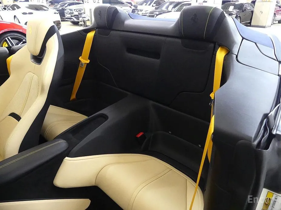 Фото 13 - Ferrari Roma