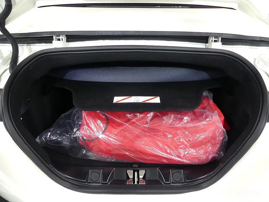 Фото 18 - Ferrari Roma