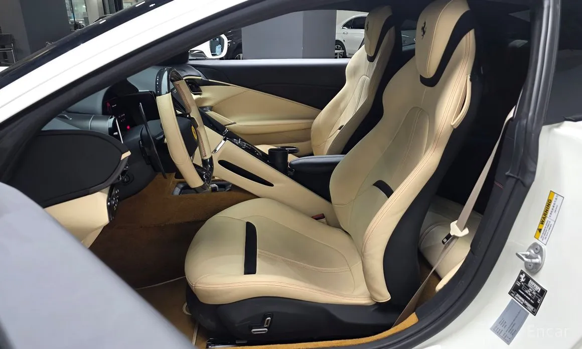 Фото 12 - Ferrari Roma