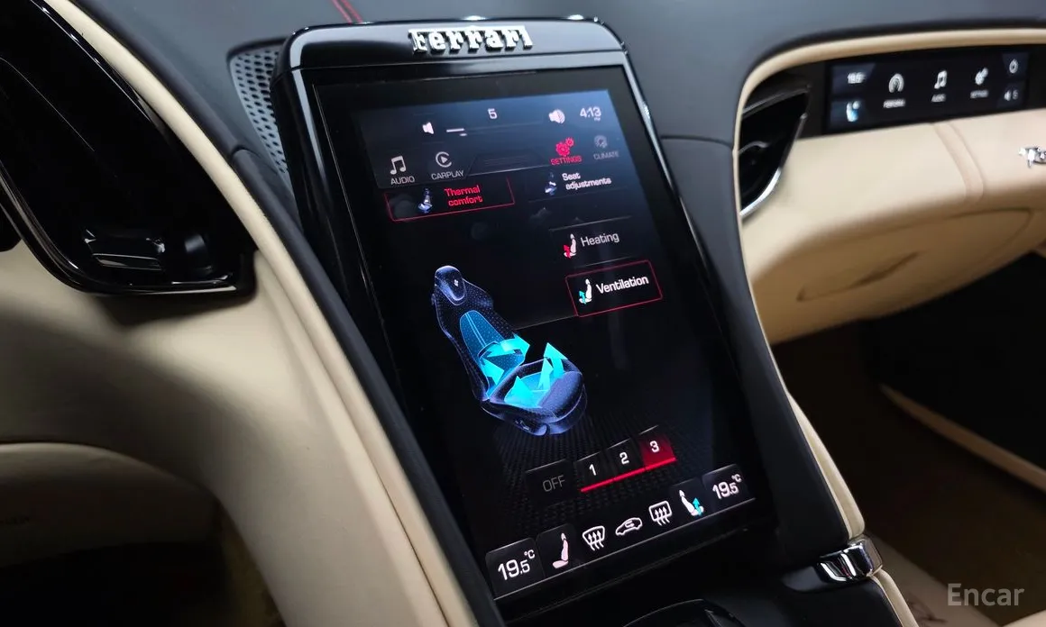 Фото 14 - Ferrari Roma