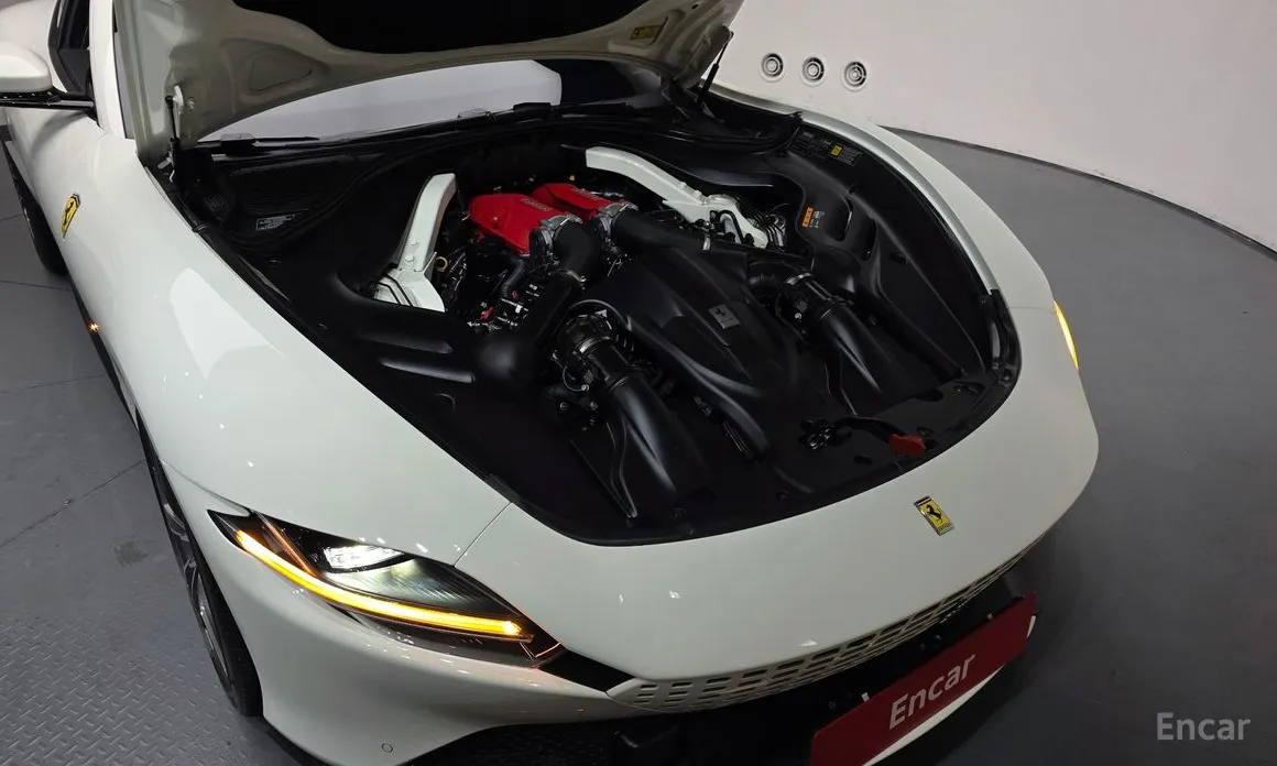 Фото 6 - Ferrari Roma