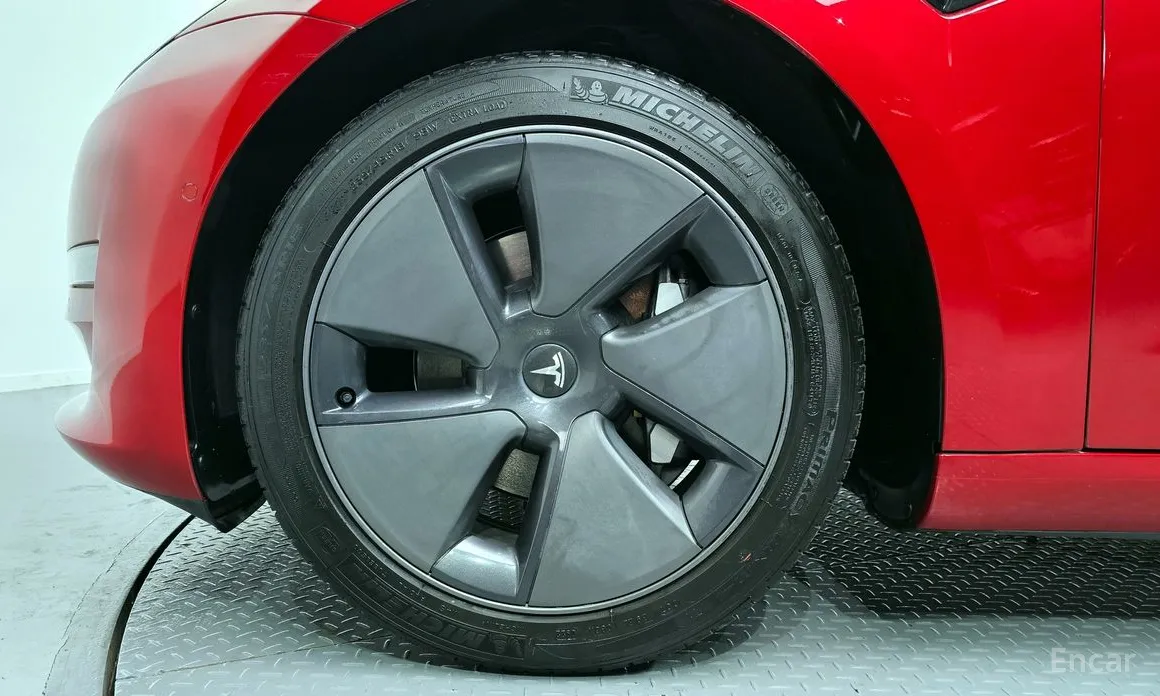 Фото 5 - Tesla Model 3