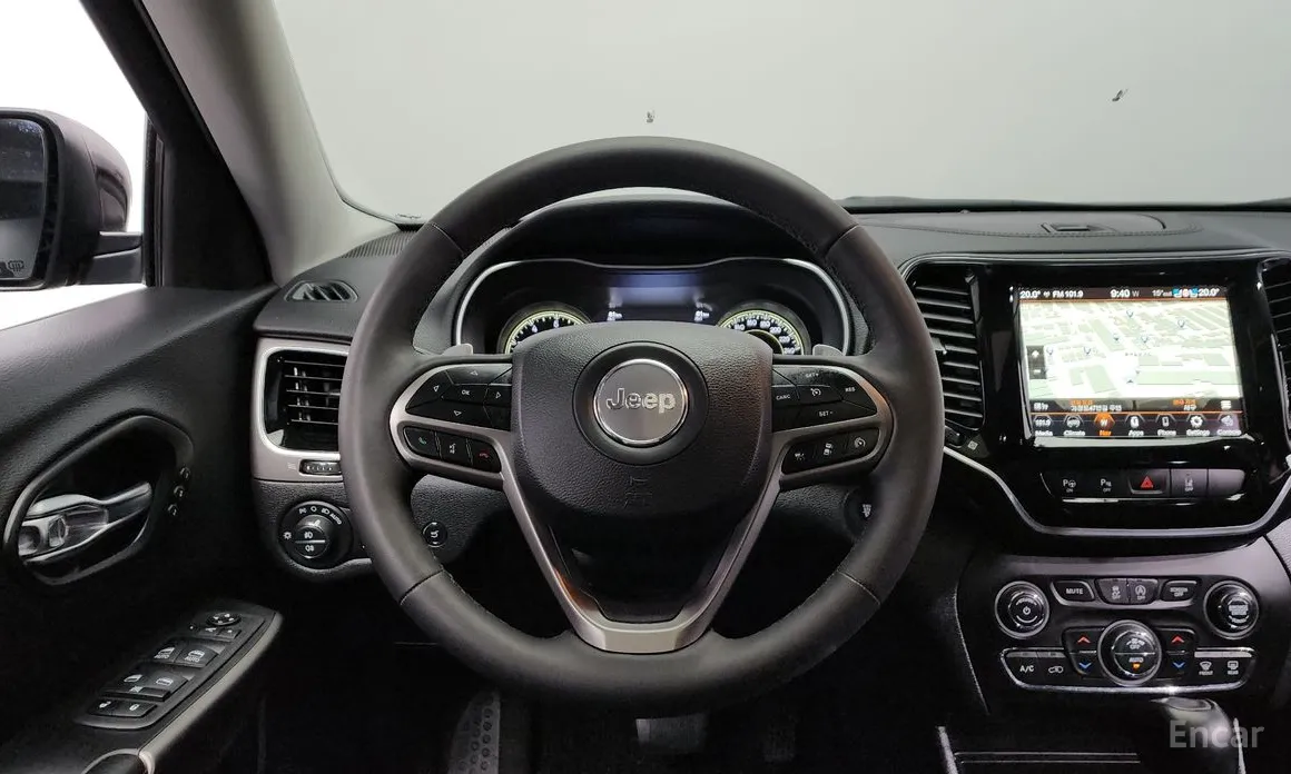 Фото 13 - Jeep Cherokee