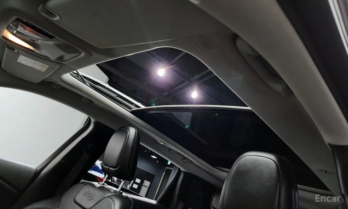 Фото 19 - Jeep Cherokee