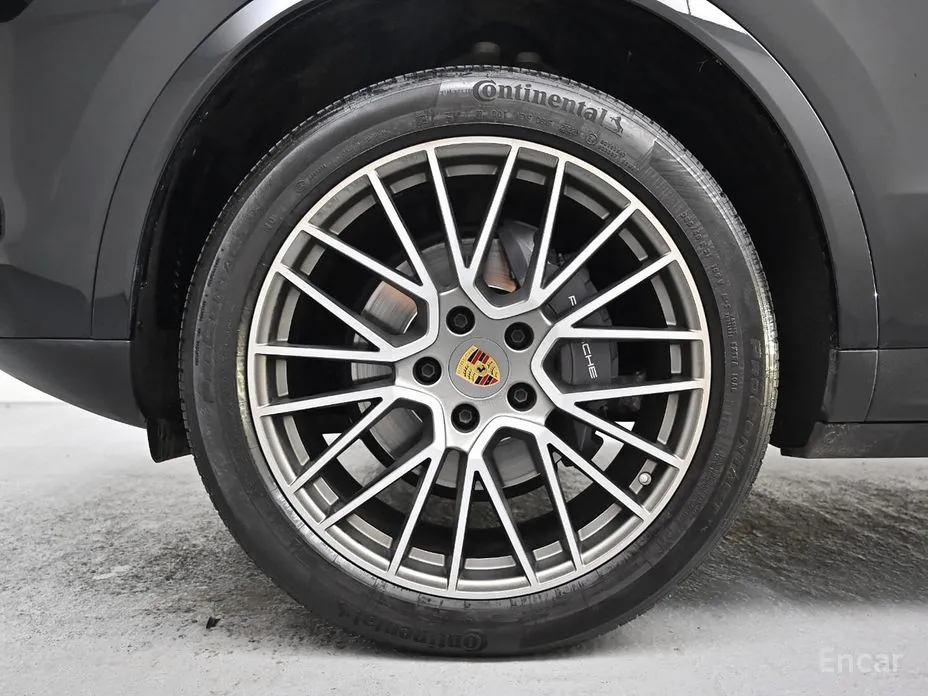 Фото 5 - Porsche Cayenne