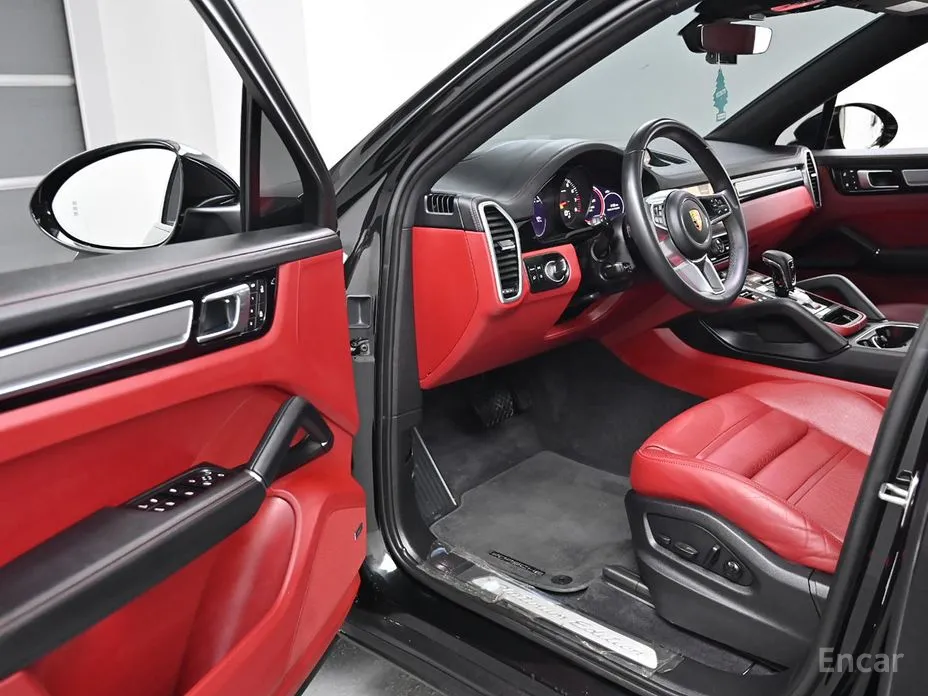 Фото 9 - Porsche Cayenne