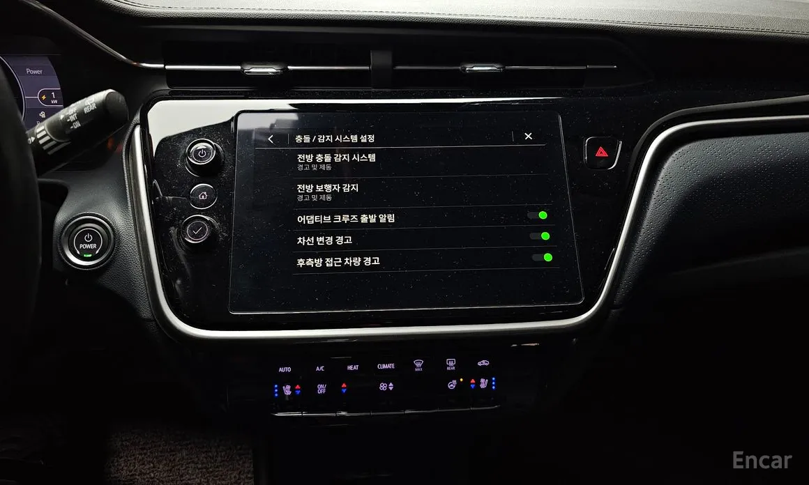 Фото 14 - Chevrolet Bolt EUV