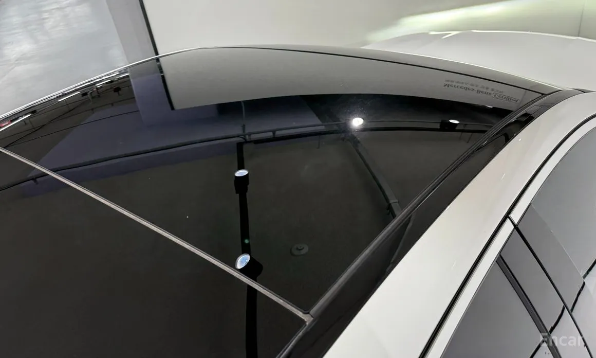 Фото 19 - Mercedes-Benz E-Class